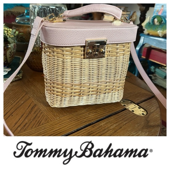 Tommy Bahama Handbags - Tommy Bahama Wicker & Pink
Faux Leather Crossbody